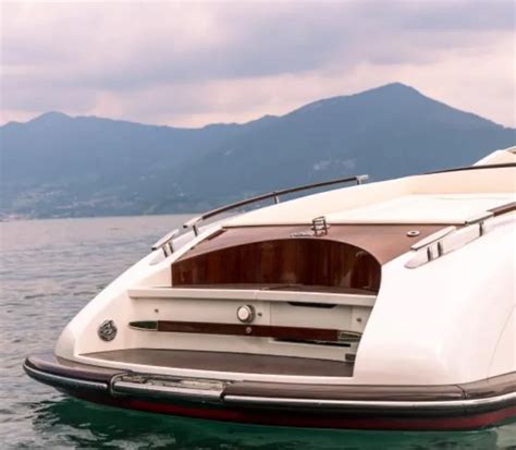 riva aquariva gucci prezzo|Aquariva Gucci – Yachts for sale .